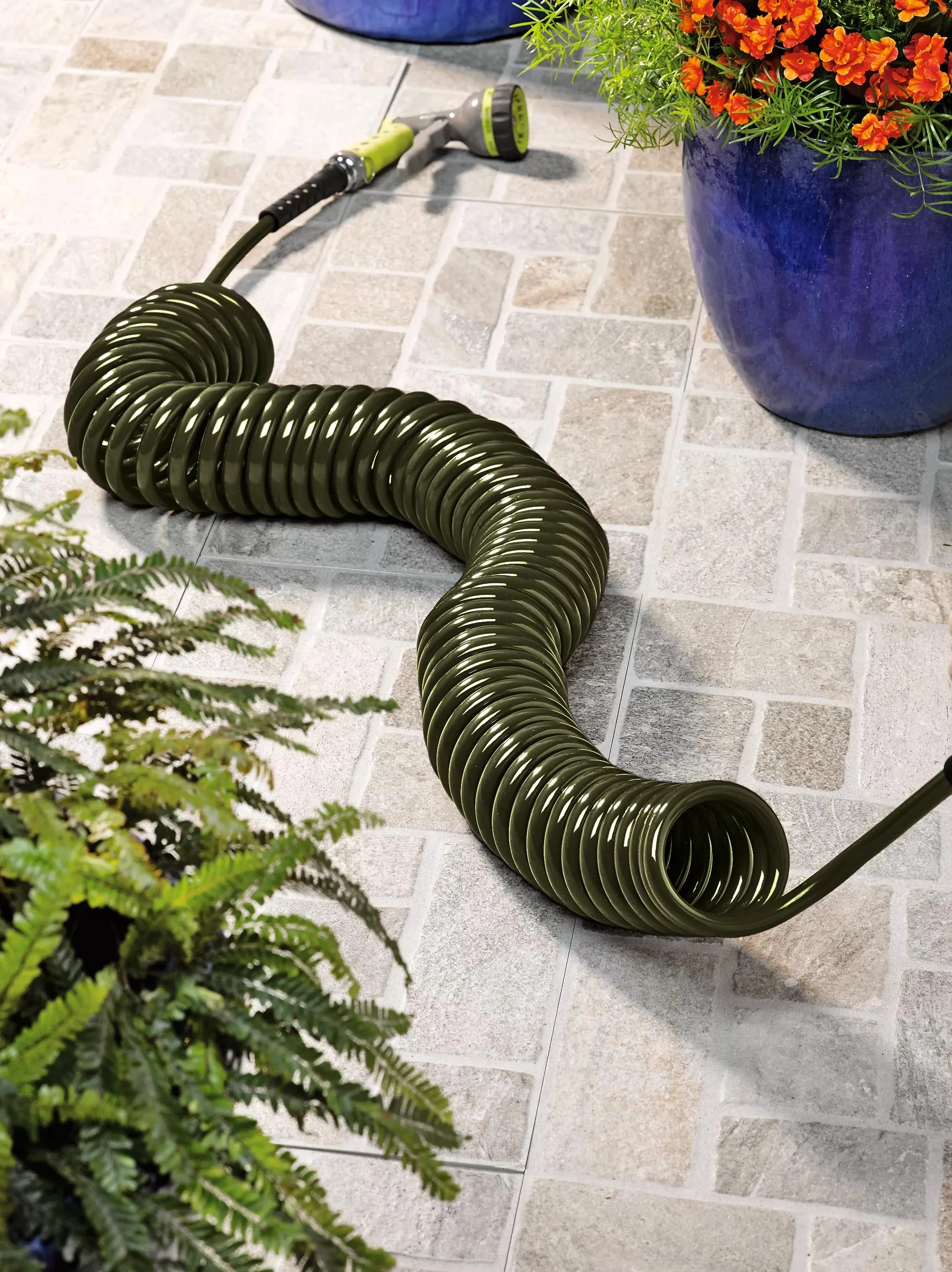 1360-ultra-lightweight-coil-hoses-3-8-4.webp Ultra Lightweight Coil Hoses, 3/8"