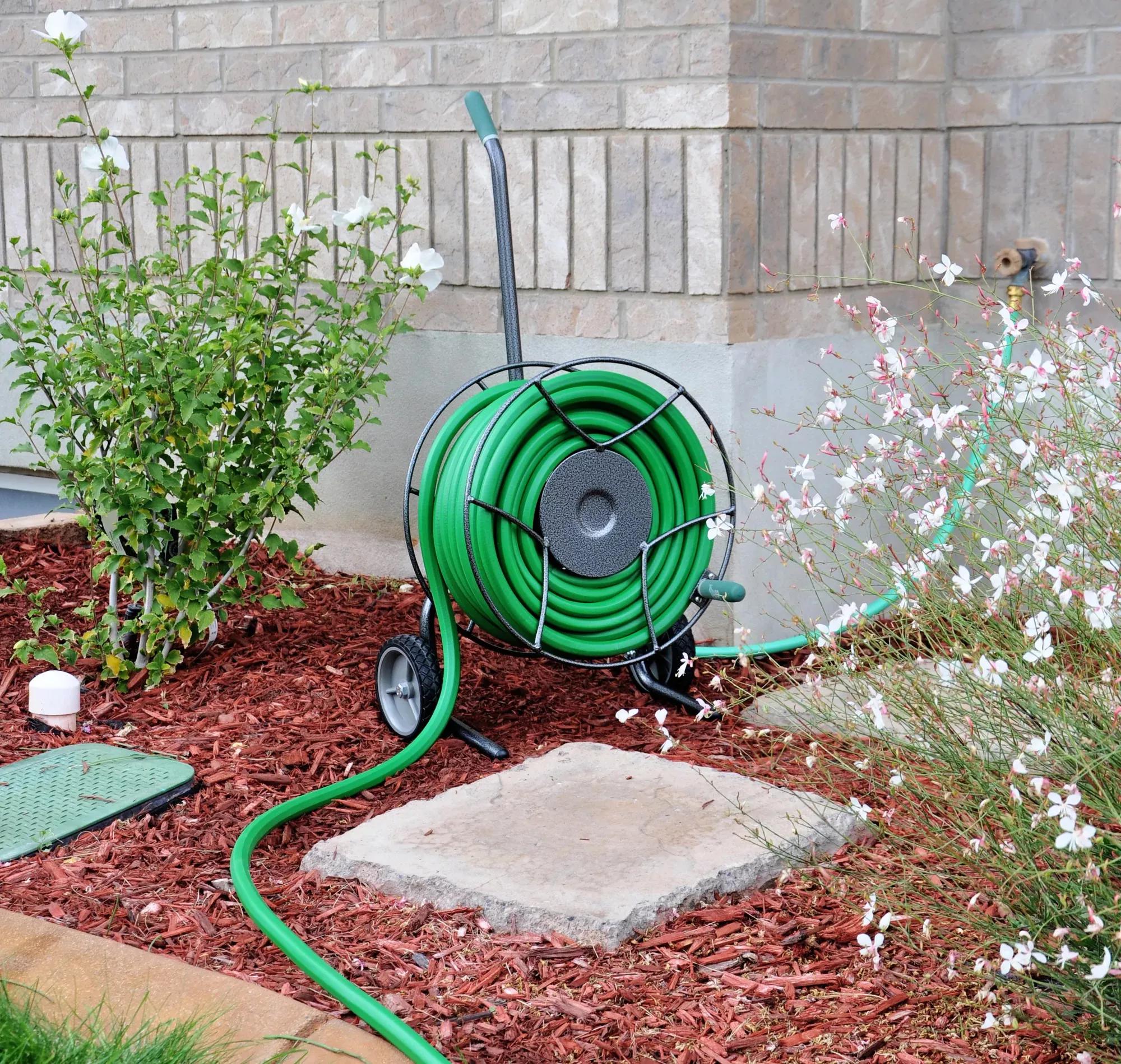 1586-yard-butler-compact-hose-truck-1.jpg Yard Butler® Compact Hose Truck