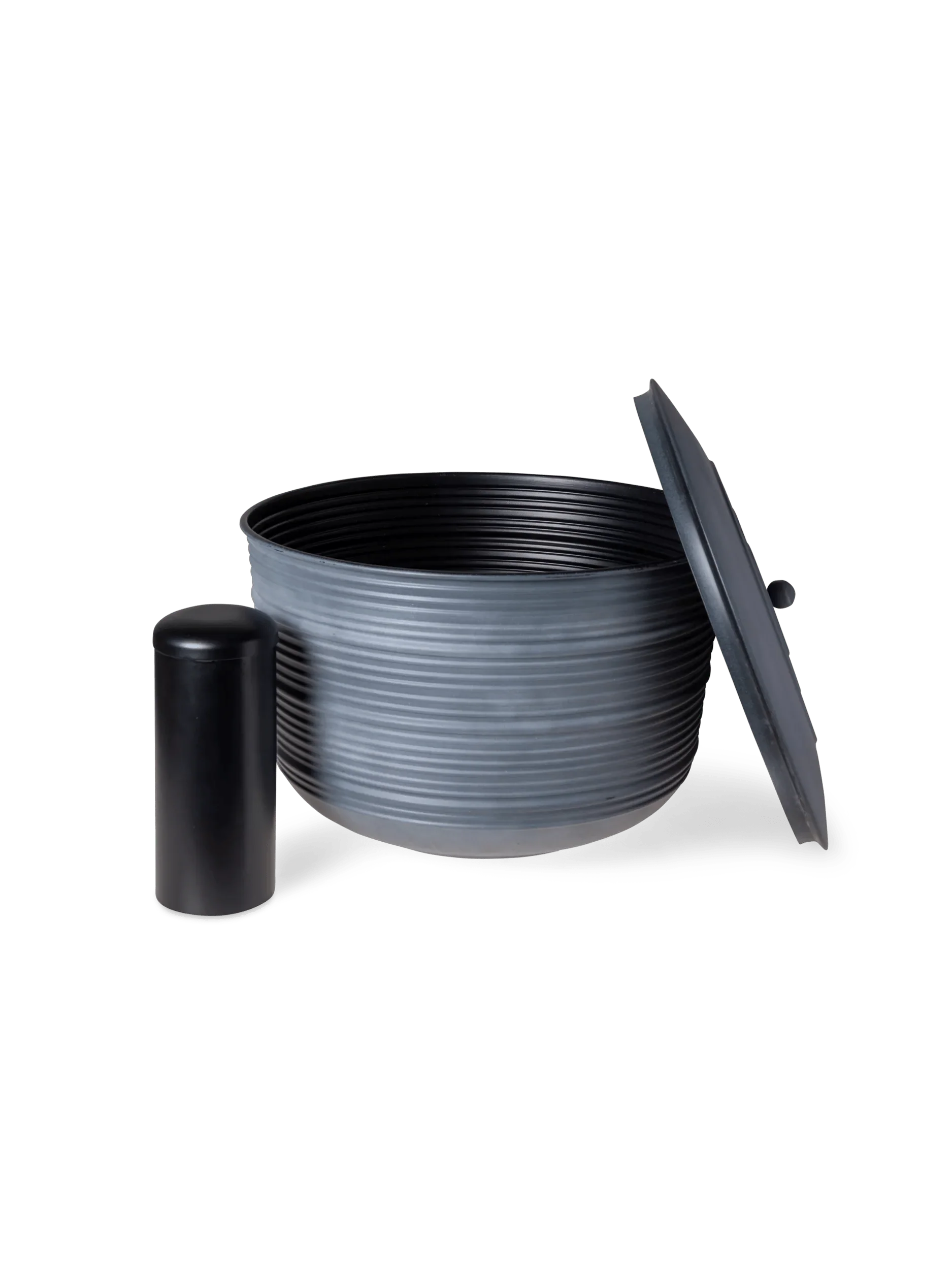 Ribbed Hose Pot with Lid