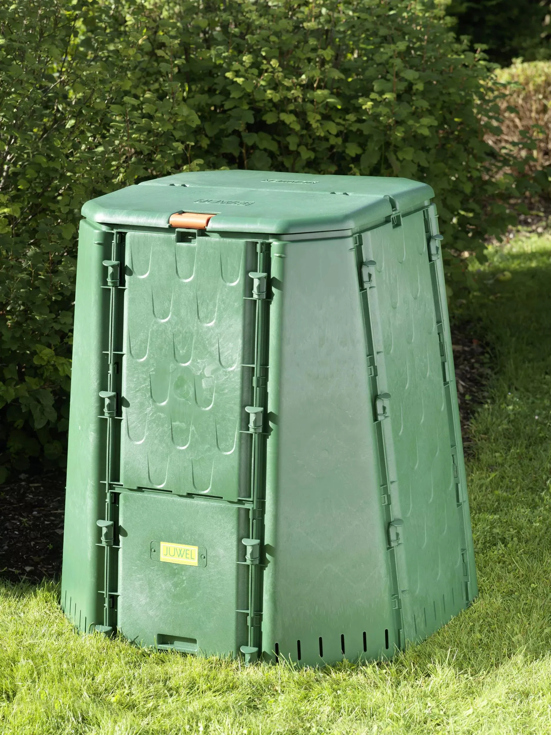 353-aero-quick-compost-bin-187-gallons-1.webp Aero Quick Compost Bin, 187 Gallons