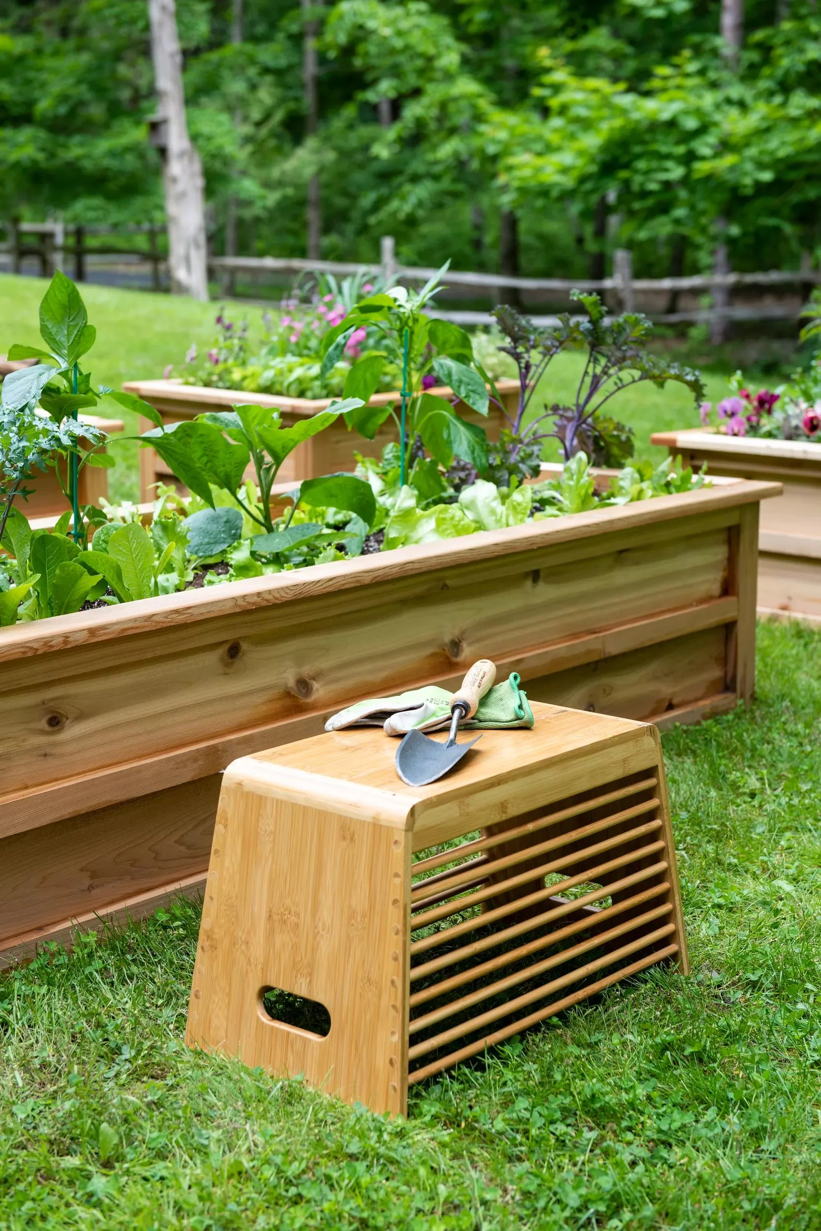378-bamboo-garden-stool-and-basket-combo-6.webp Bamboo Garden Stool and Basket Combo
