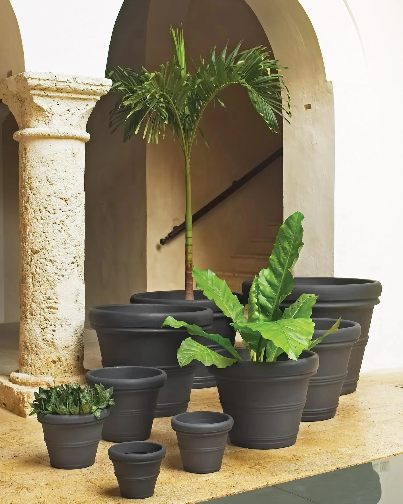 395-brunello-planters-1.webp Brunello Planters