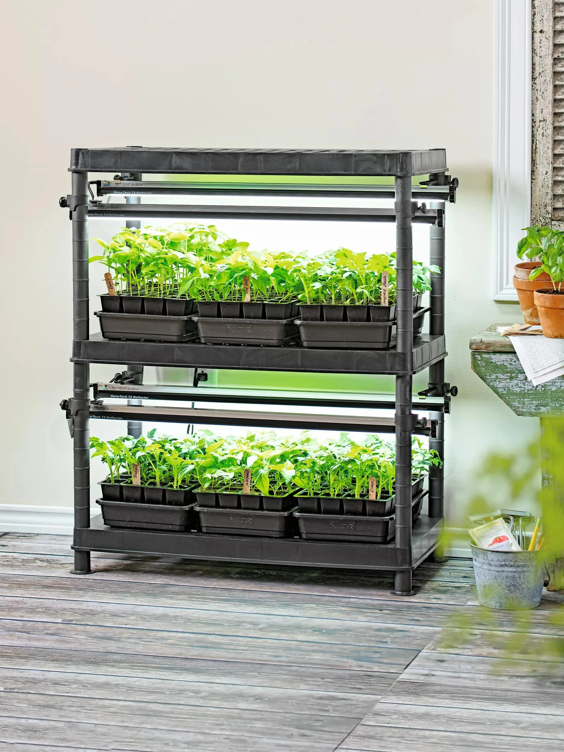 4-stack-n-growtm-lights-2-tier-system-1.webp Stack-n-Grow™ Lights - 2-Tier System