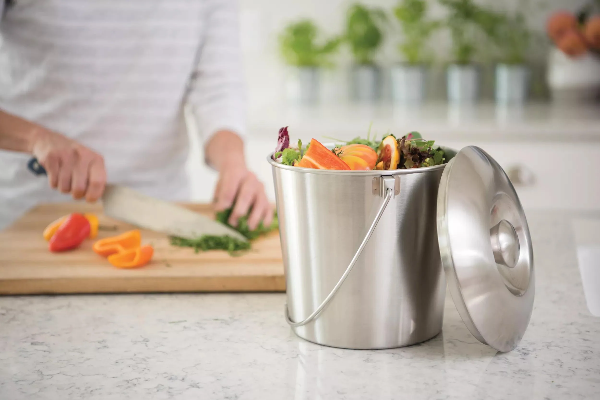 426-brushed-stainless-steel-compost-pail-1.webp Brushed Stainless Steel Compost Pail