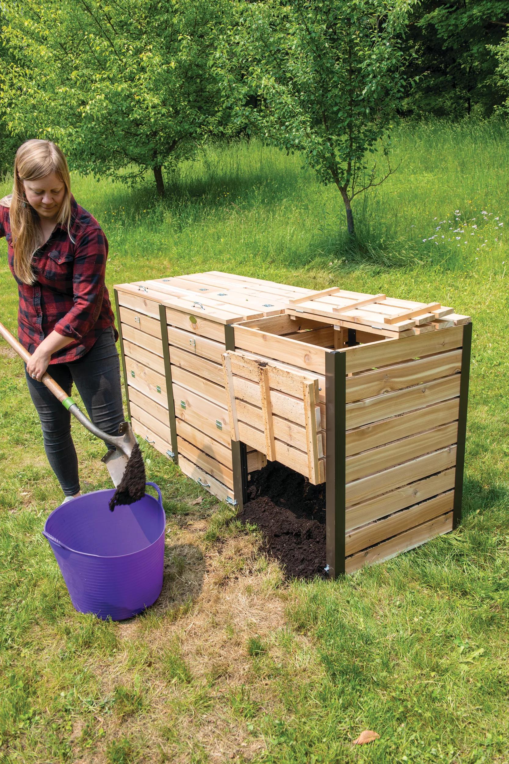 451-cedar-three-bin-composter-2.jpg Cedar Three Bin Composter