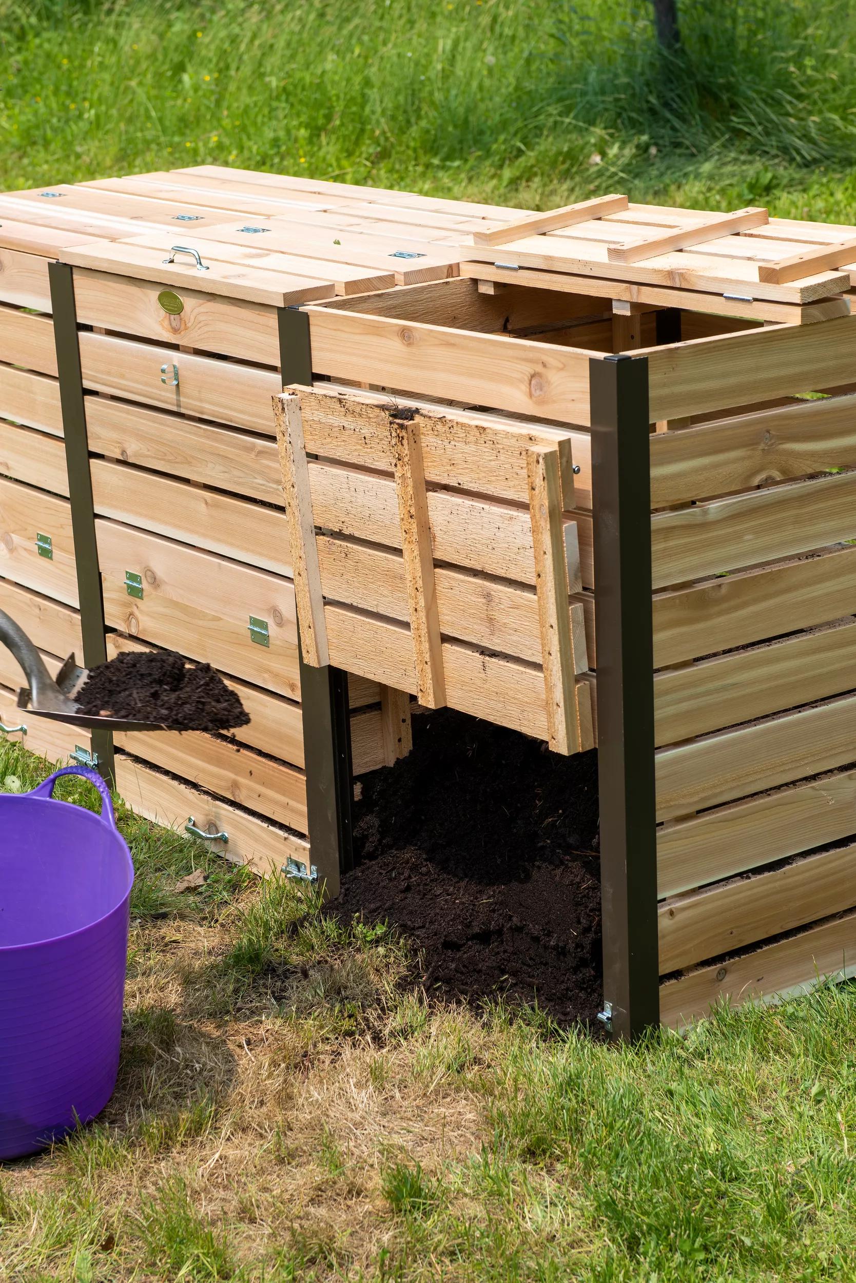 451-cedar-three-bin-composter-5.jpg Cedar Three Bin Composter