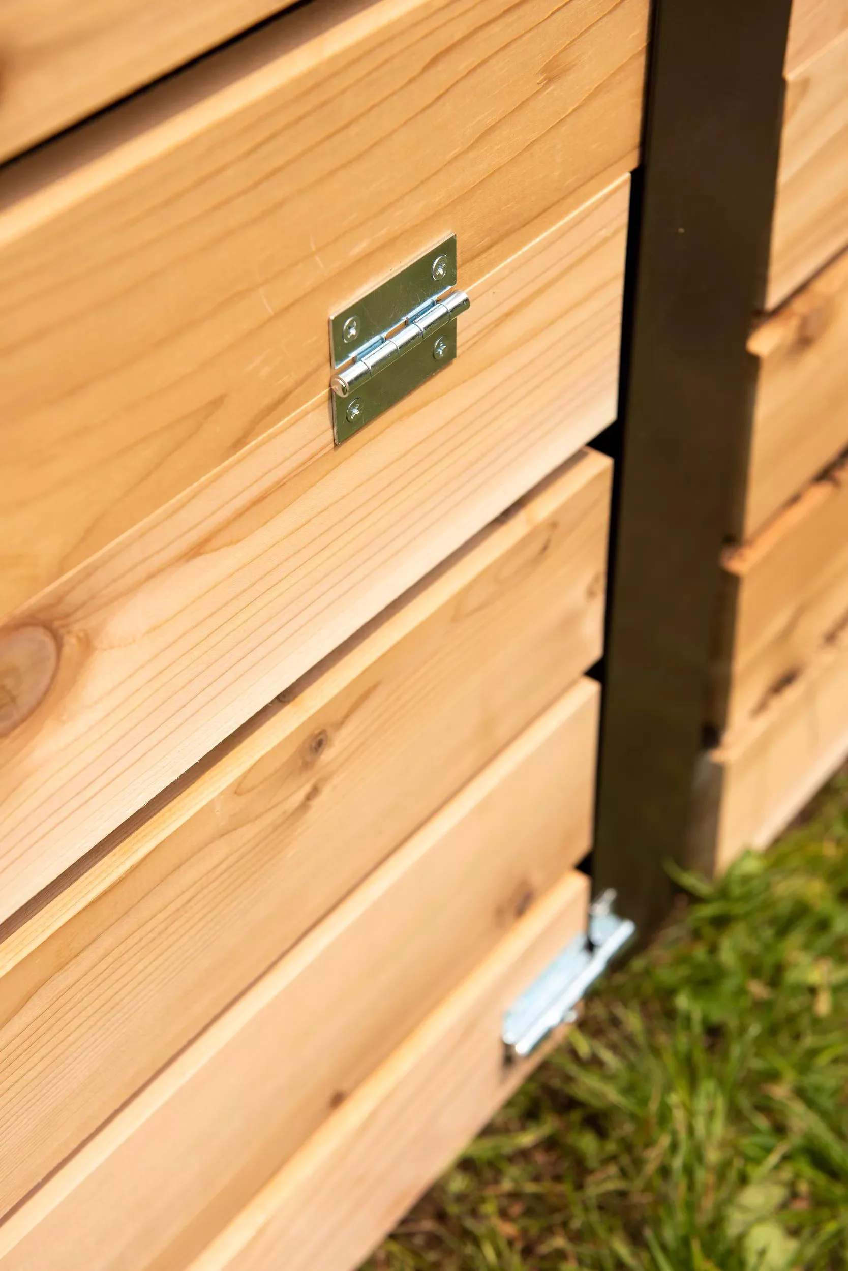 451-cedar-three-bin-composter-8.webp Cedar Three Bin Composter
