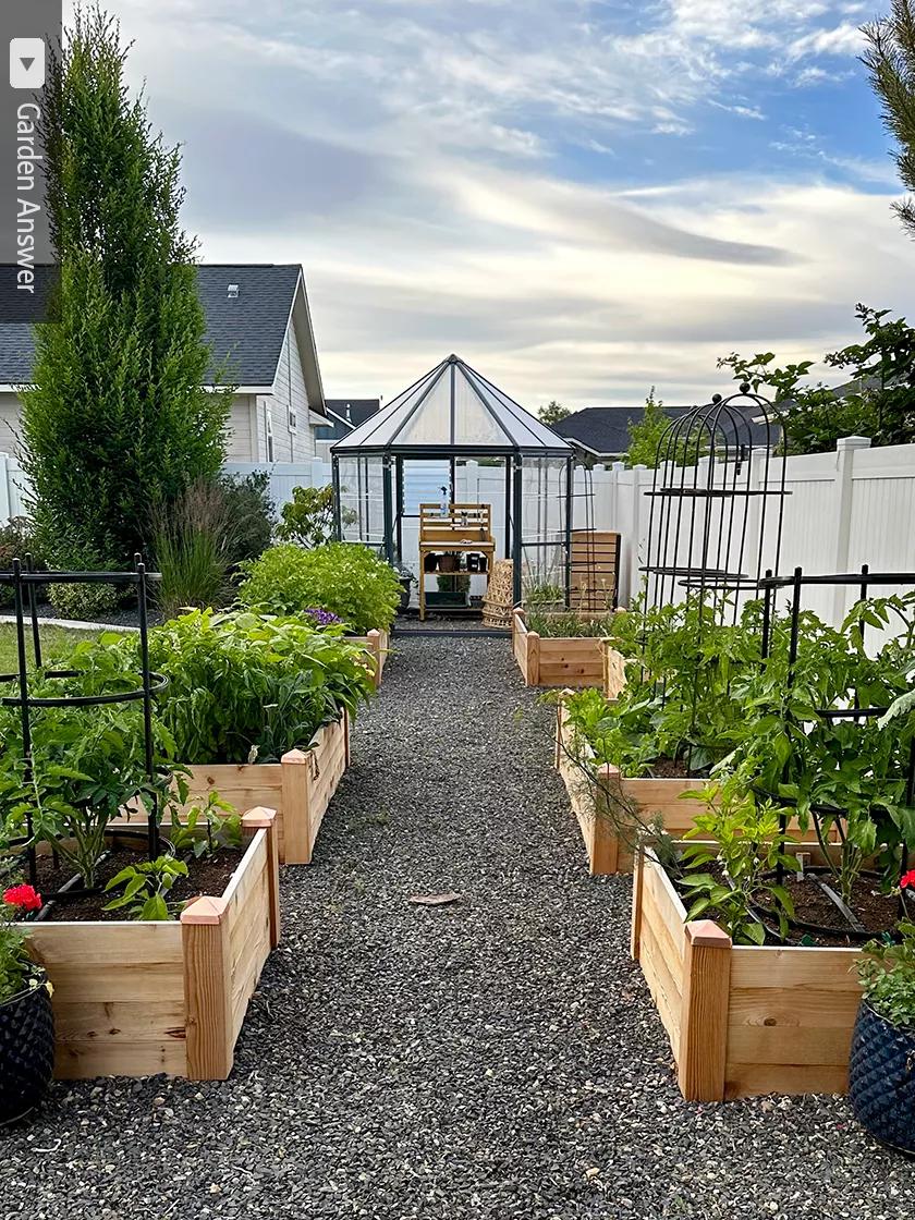 Copper Cap Raised Beds (14" D)