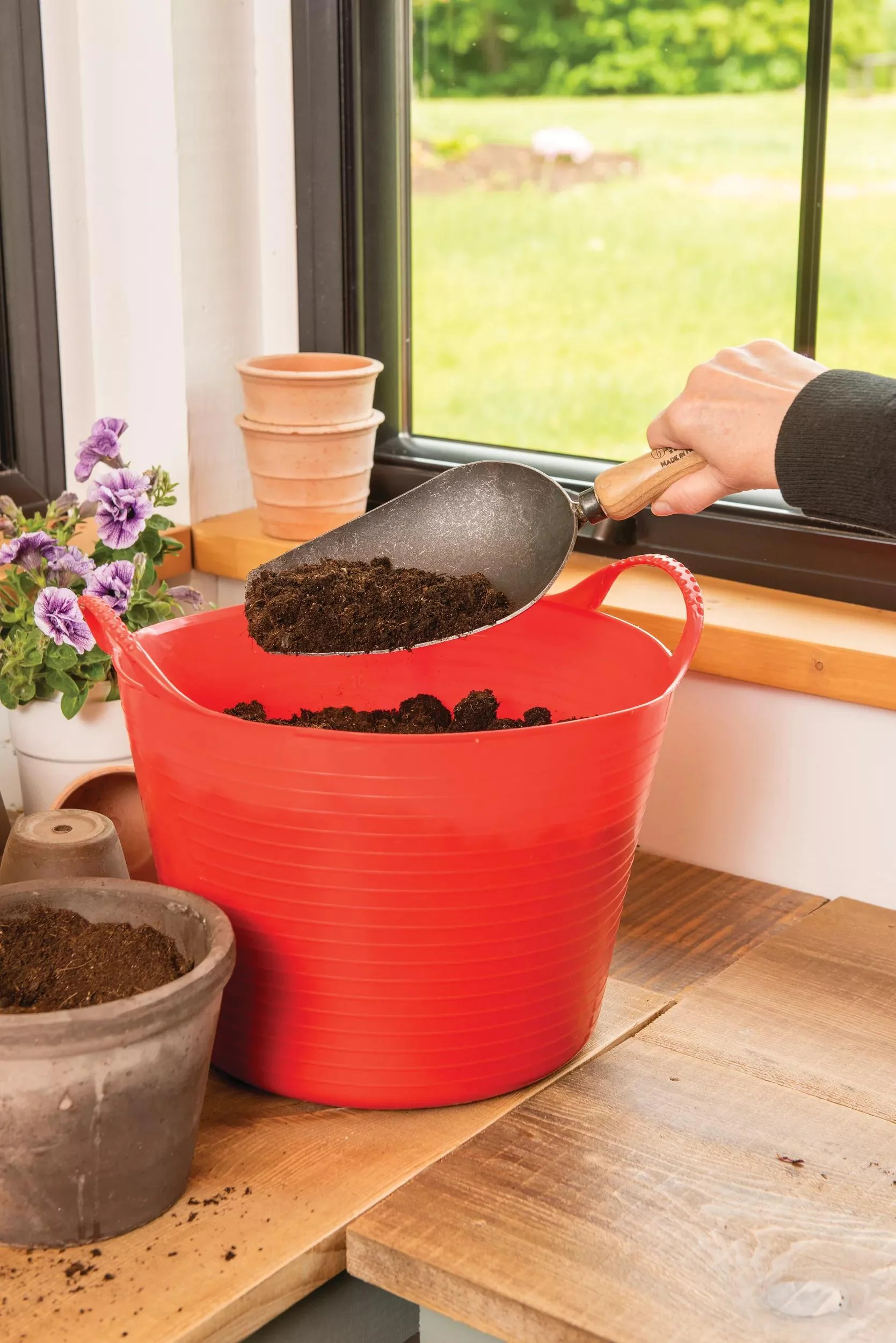 720-gardener-s-lifetime-super-scoop-2.webp Gardener's Lifetime Super Scoop