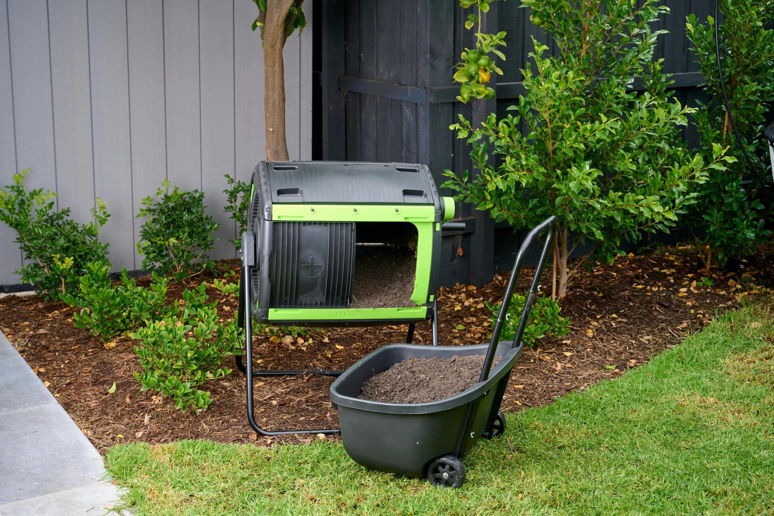 Maze 48 Gallon Compost Tumbler & Cart Combo