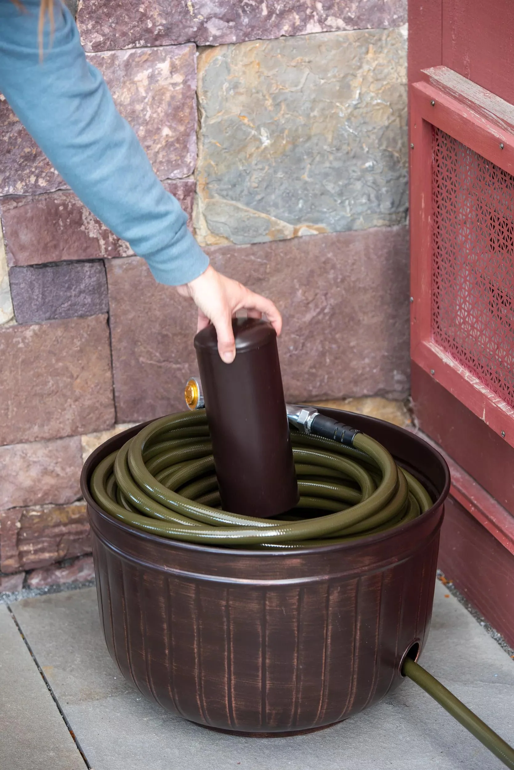 94-brushed-bronze-brown-hose-pot-4.webp Brushed Bronze Brown Hose Pot